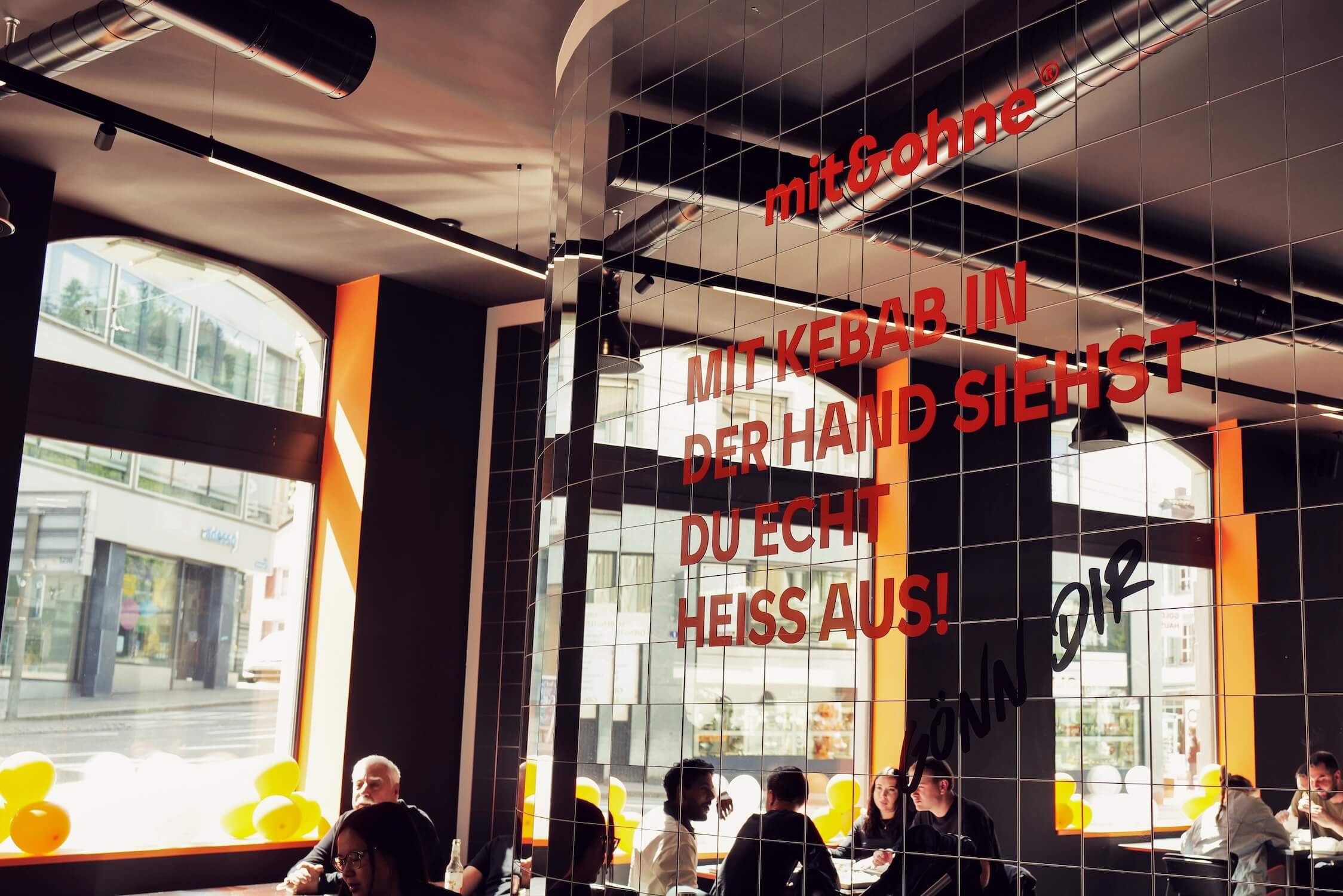 mit-ohne-locations-brutaler-kebab-in-z-rich-st-gallen-und-luzern